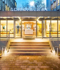 scientology-church-20150223-basel-entrance-47124-flat